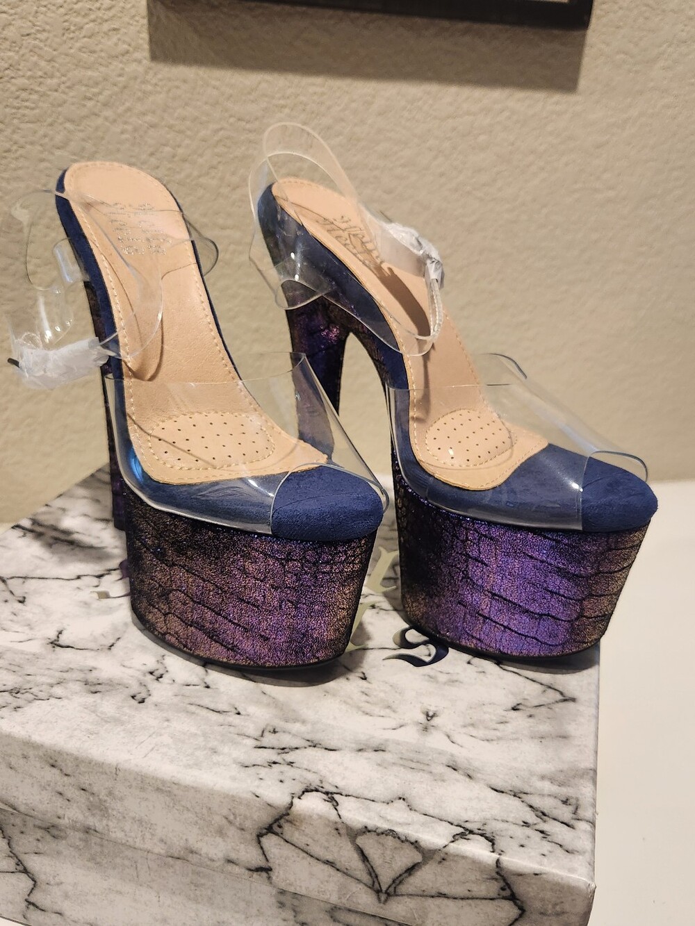 Hella Heels Midnight Mermaid 7" Heels. Size 8